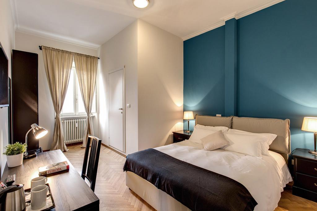 Yh Suite 131 Rome Bilik gambar