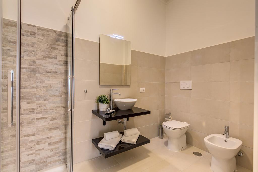 Yh Suite 131 Rome Bilik gambar
