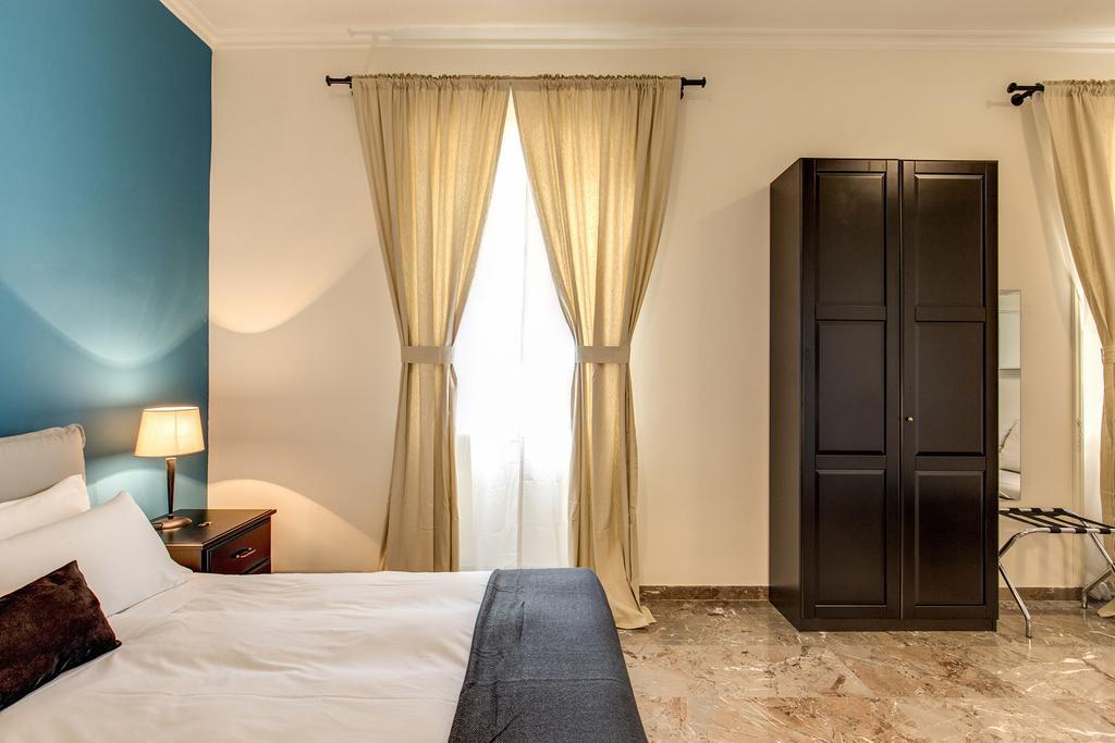 Yh Suite 131 Rome Bilik gambar